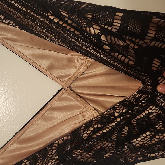 Spanish-style Victoria's Secret Dress - Picture 3 of 3